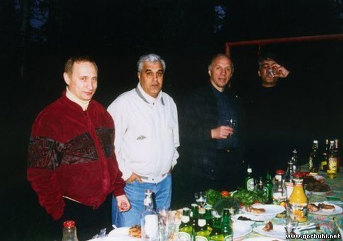 Нежданчик в друзьях. Дед Хасан и ОН...